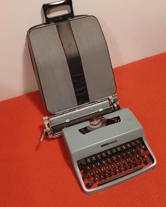 macchina da scrivere lettera 32