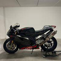 Aprilia RSV 1000 R Factory