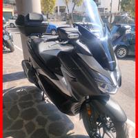 Honda forza 300 pro.passaggio incluso*rate/permute
