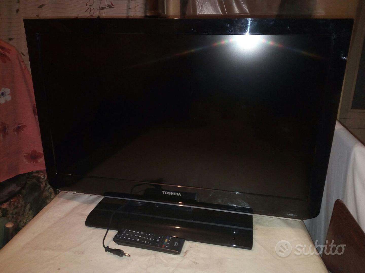 TV LED Toshiba 32 pollici Full HD dvbt2 Audio/Video In vendita a Varese