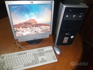 postazione pc ufficio , navigazione , streaming