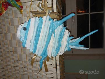 pesce in legno