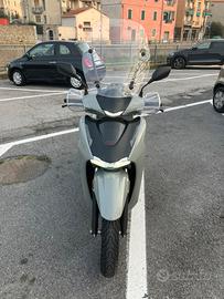 Honda sh 350i sport