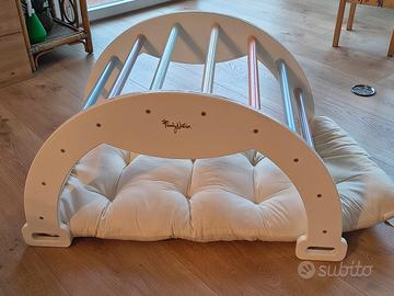 Arco Montessori con cuscino 