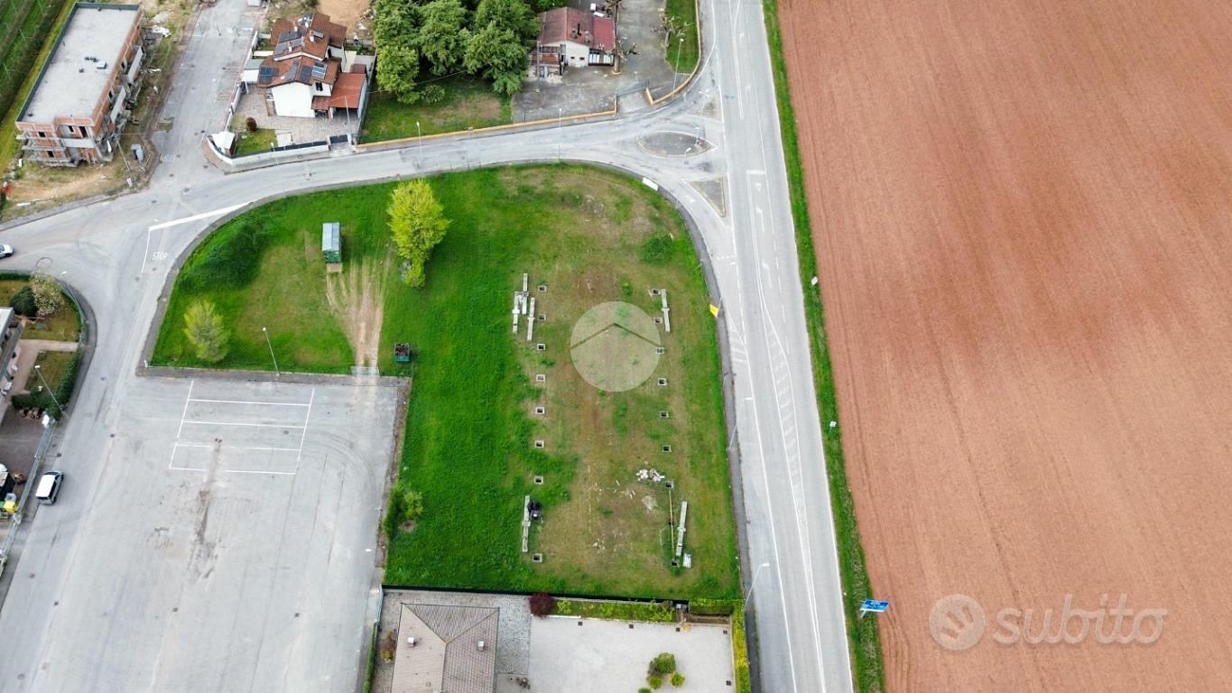 TERRENO A ROVERBELLA - Vista 2