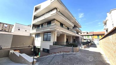 VILLA A SCHIERA A CURTI