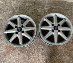 Cerchi in lega Ford Fiesta R16