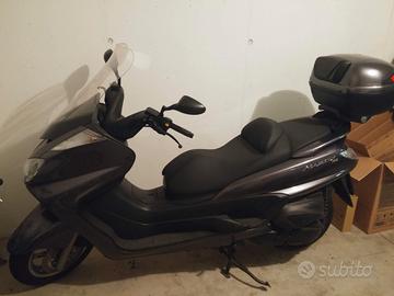 scooter Yamaha Majesty 400