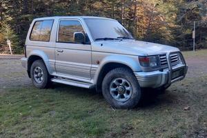Mitsubishi Pajero 1992