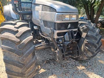 Lamborghini Champions 4 x 4 sollevatore anteriore