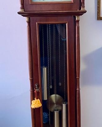 Antico pendolo a colonna