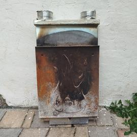 Piastra ferro retro camino - 2 prese d'aria 