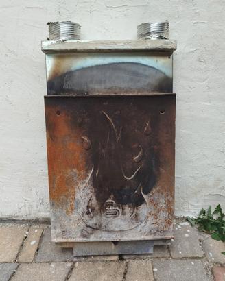 Piastra ferro retro camino - 2 prese d'aria 