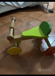 Triciclo in legno