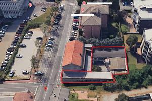 Immobile di 433 m² a Lissone