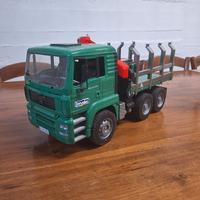 camion forestale giocattolo