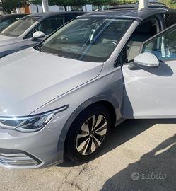 Volkswagen Golf 1.0 TSI EVO MOVE - km 22.000