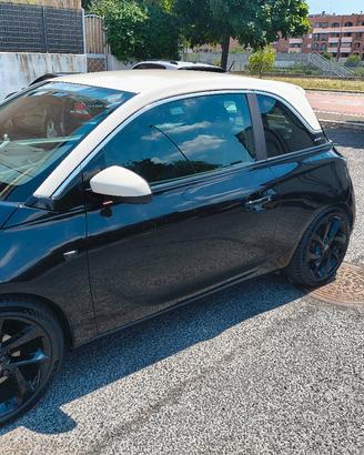 Opel adam 