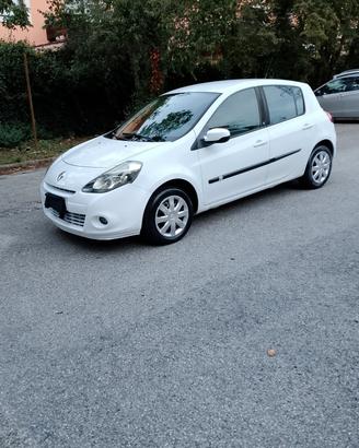 per neopatentati Renault Clio