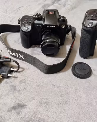 fotocamera digitale Panasonic Lumix DC-GH5 