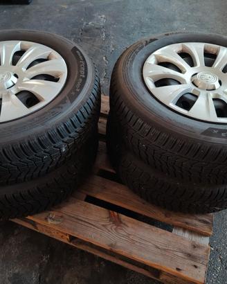 Pneumatici  Invernali Hankook con cerchioni