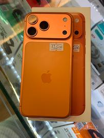 17 pro max come nuovo in Arancione usato solo 1 me
