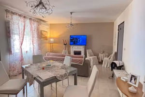 Ad. via f.m.briganti- 2 vani + acc