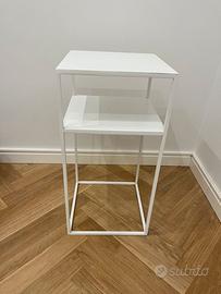 Tavolino in metallo bianco