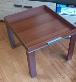 Tavolo basso in legno e metallo