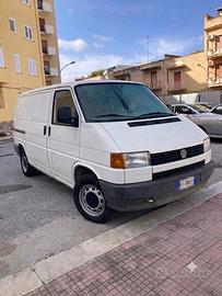 Furgoncino Volkswagen Transporter T4