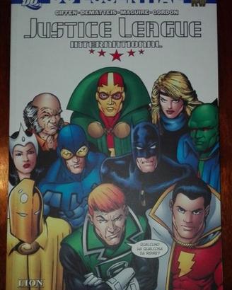 JUSTICE LEAGUE INTERNATIONAL completa DC Essential