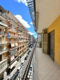 Appartamento di 120 m² con 4 locali a Napoli
