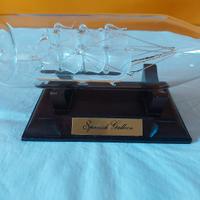 bottiglia con veliero 