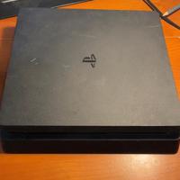 PS4 Slim 500 GB + HDD esterno 1 TB + 6 giochi