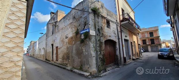 Fabbricato da ristrutturare in pieno centro