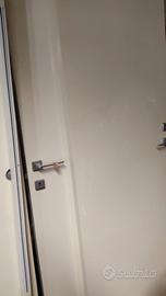 6 porte tra cui 2 scorrevoli (prezzo trattabile) 