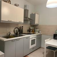 Cucina Ikea come nuova + tavolo + 4 sedie