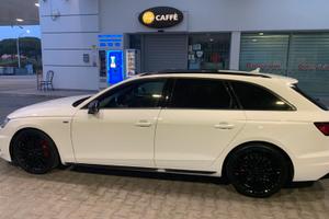 AUDI A4 QUATTRO S-LINE SPORT