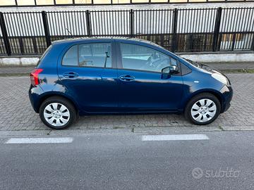 Toyota Yaris 1.3 5 porte anno 2006 COME NUOVA