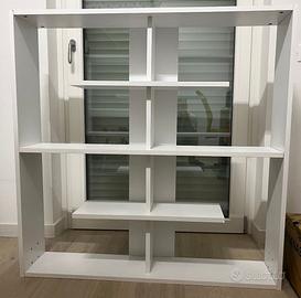 libreria in legno bianco