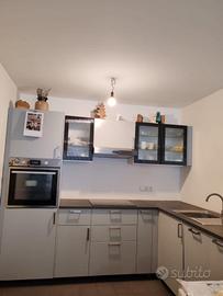 cucina fornita praticamente di tutto 