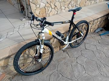 bicicletta rockrider 