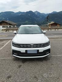 Volkswagen Tiguan 2.0 TDI 4motion 4x4 R-line