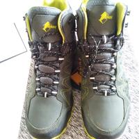 Scarponi da trekking uomo come nuovi