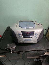 Radio,  CD, funziona a 220 e a batteria, portatile