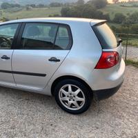 Golf 5 2000 140cv