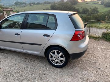 Golf 5 2000 140cv