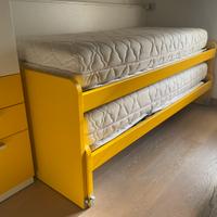 Due letti a scomparsa con relativi materassi