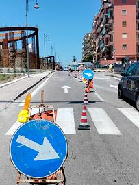 Edilizia stradale e manovratore mezzi