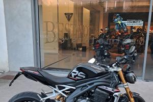 TRIUMPH SPEED TRIPLE 1200 RS